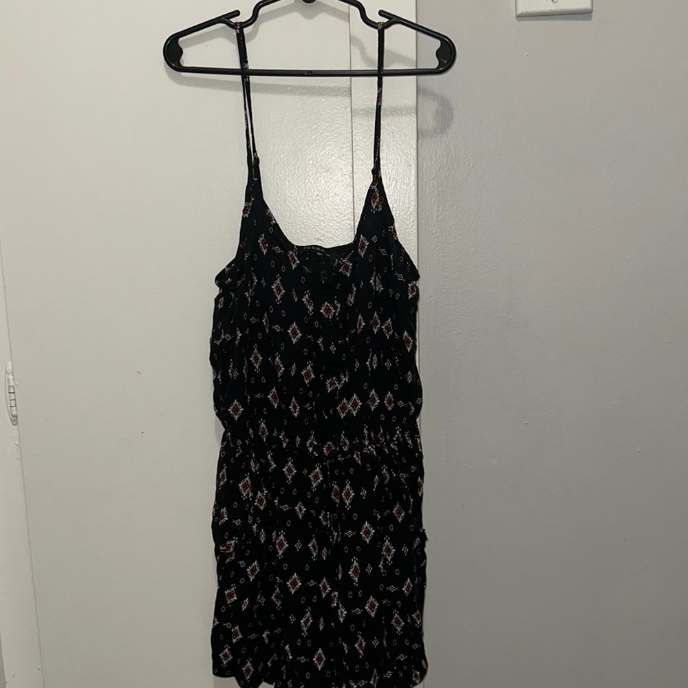 Patterned Romper - Picture 2 of 7